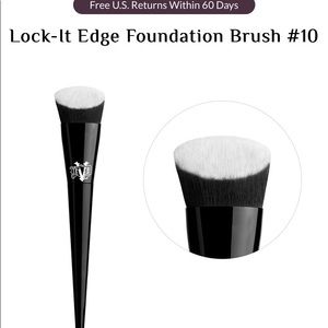 Lock it edge foundation brush by KVD